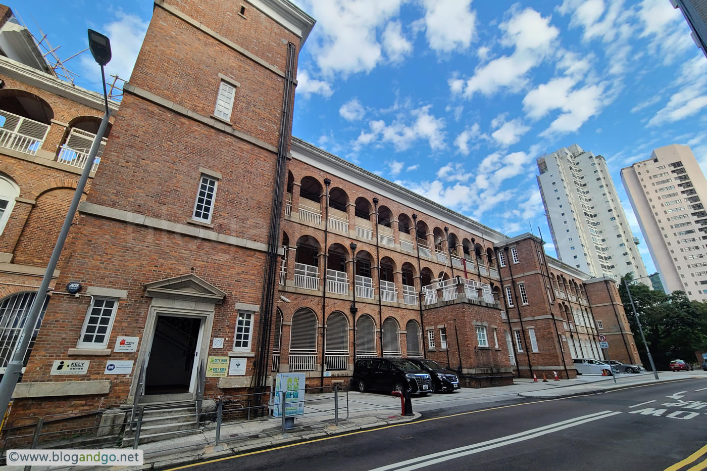 Bowen Road to Central - Former British Military Hospital (Borret Road)